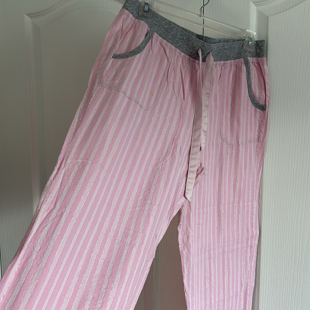 Victoria Secret PJ’s - Picture 6 of 6